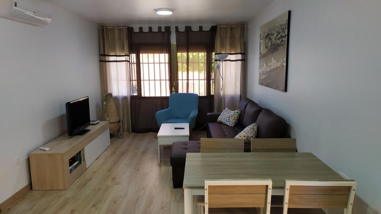 Atractivo apartamento en la playa con parking Roquetas de Mar Exterior foto