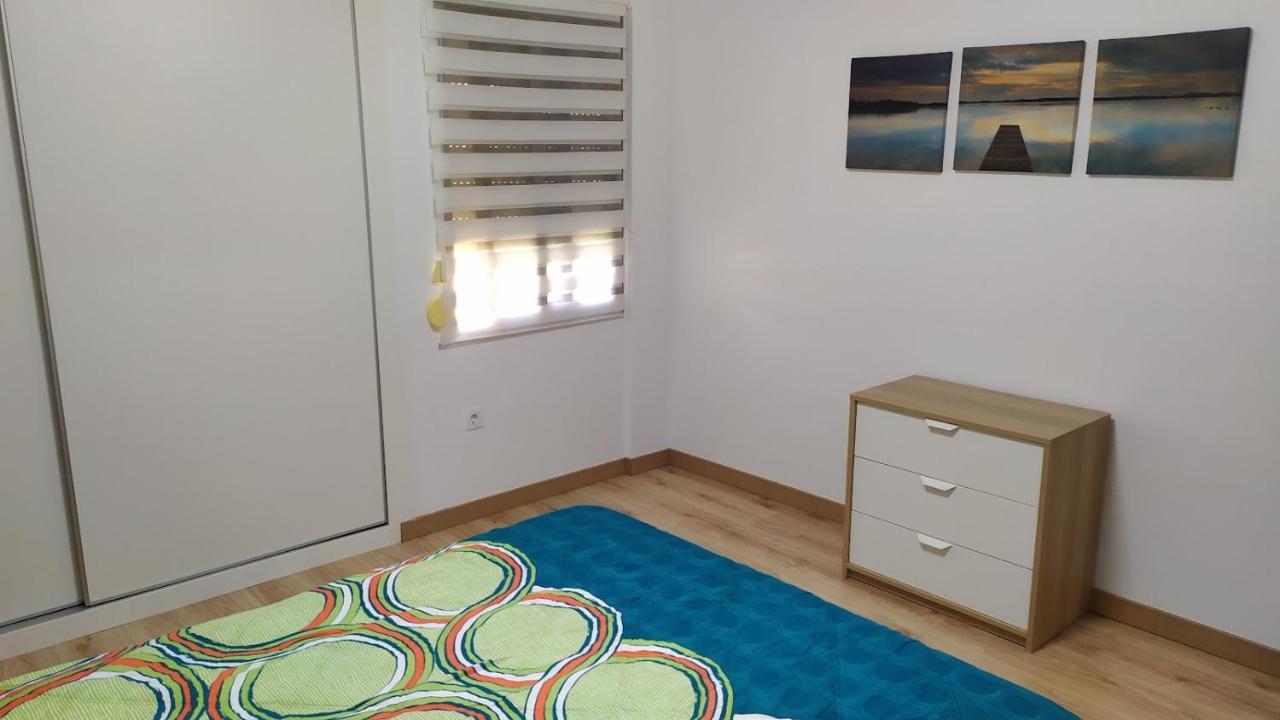 Atractivo apartamento en la playa con parking Roquetas de Mar Exterior foto